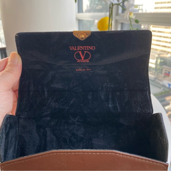 VALENTINO SUNGLASSES - Picture 6 of 6